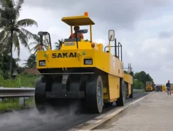 Bikin Aman dan Nyaman Pengguna Jalan, Tol Bakter Lakukan Pemeliharaan Jelang Nataru 2026