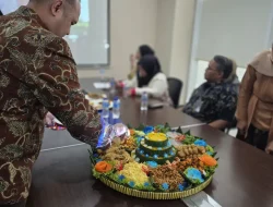 Insan BRILiaN TB Simatupang Dihargai 20 Tahun Layanan pada HUT BRI