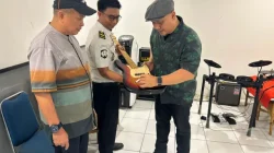 Fadly Padi Reborn Dukung Pembentukan Personil Band di Lapas Kelas I Makassar