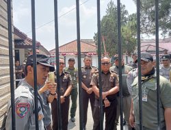 Kejari Sukabumi Didesak Buka Data Proyek Strategis, Massa Juga Tuntut Kasi Intel Dicopot