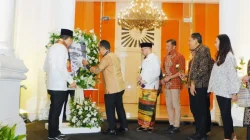 Kapolri Hadiri Pembukaan Pameran Nasirun “Bersimpuh di Kaki Para Guru” di Galeri Nasional Indonesia