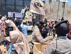 Kawal Aspirasi Petani, Polisi Kedepankan Pelayanan Humanis di Depan DPR